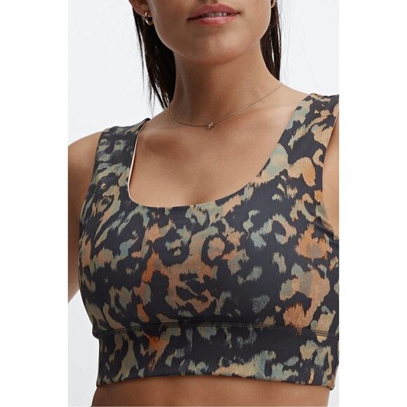 Fabletics Harlow Reversible Medium Impact Sports Bra Wild Camo Gaia Medium - Picture 1 of 13